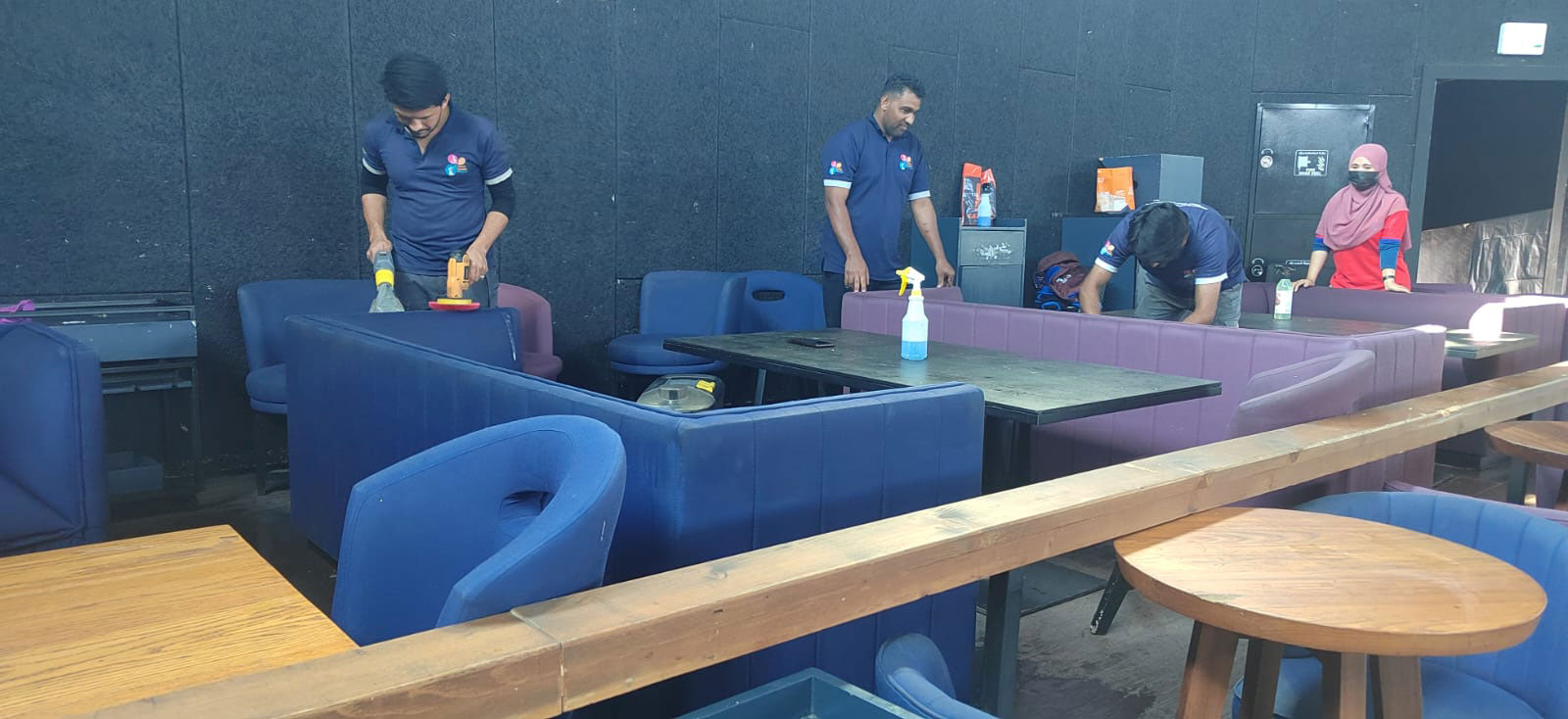 cafe-&-restaurant-cleaning-1